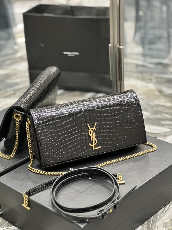 Saint Laurent Cassandre Phone Holder Black For Women‎ 10.2in/26cm