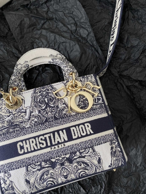 Dior Medium Lady D-Lite Bag White For Women 9.5in/ 24cm