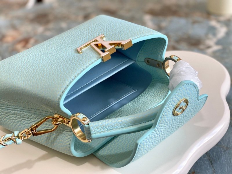 Louis Vuitton Capucines Mini White For Women, Women’s Handbags, Shoulder Bags And Crossbody Bags 8.3in/21cm LV M59850