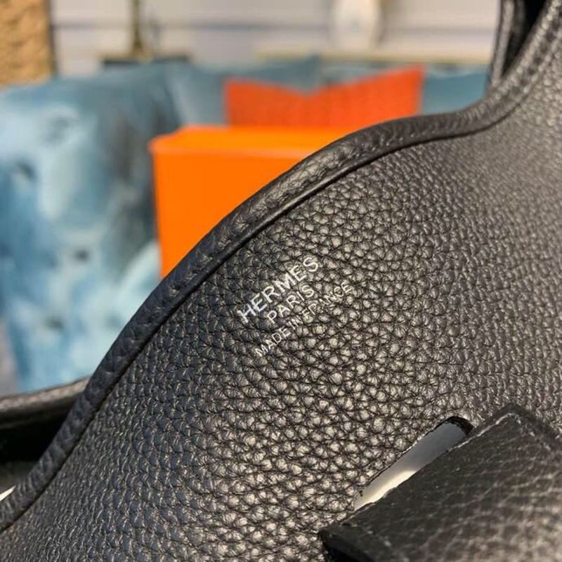 Hermes Evelyne III 29 Bag Black With Silver-Toned Hardware For Women, Women’s Shoulder And Crossbody Bags 11.4in/29cm H056277CK89