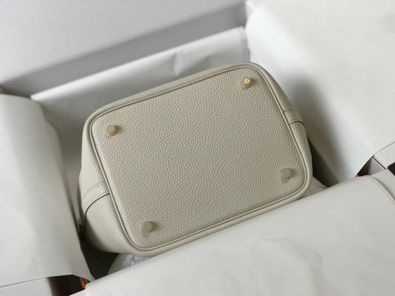 Hermes Picotin Lock 18 White Bag With Gold-Toned Hardware For Women, Women’s Handbags 7.1in/18cm