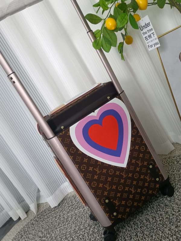 Louis Vuitton Heart Horizon 55 Brown Women’s Luggage 21.7in/55cm