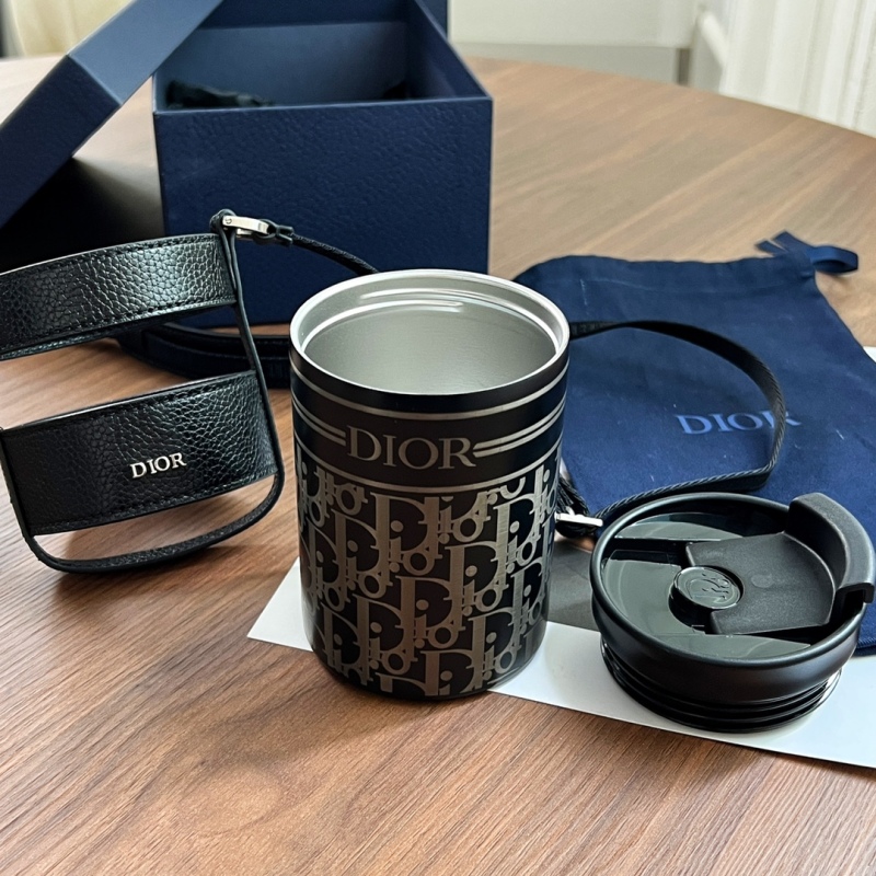 Christian Dior Aqua Mug With Shoulder Strap White For Women 5.5in/13.4cm