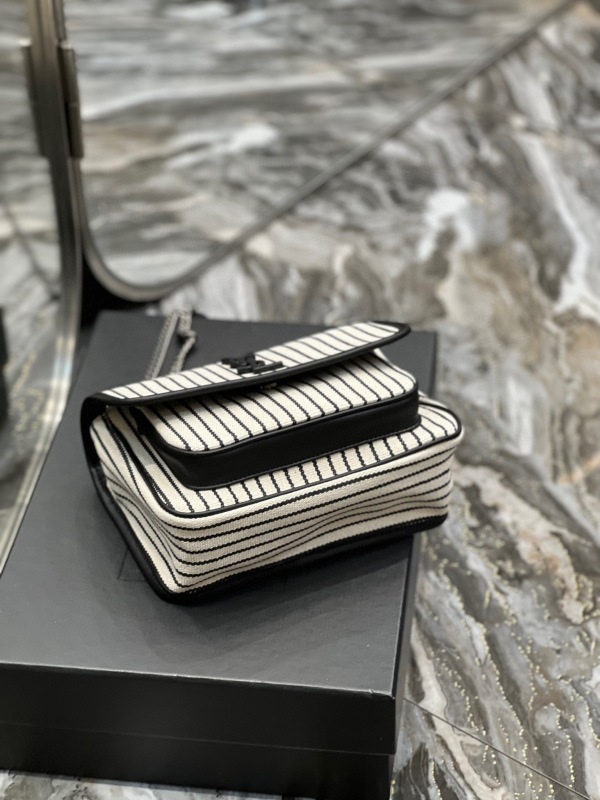 Saint Laurent Niki Small Bag White For Women‎ 8.7in/22cm