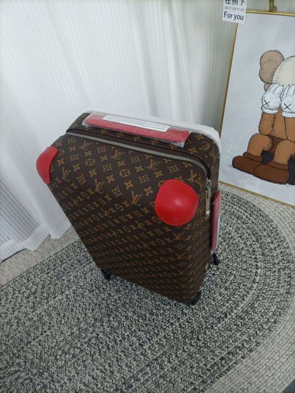 Louis Vuitton Horizon 55 Brown Women’s Luggage 21.7in/55cm