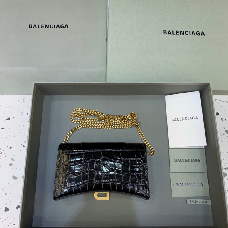 Balenciaga Hourglass Wallet On Chain in Black, For Women, Women’s Bags 7.6in/19cm  6560501LRGM1000
