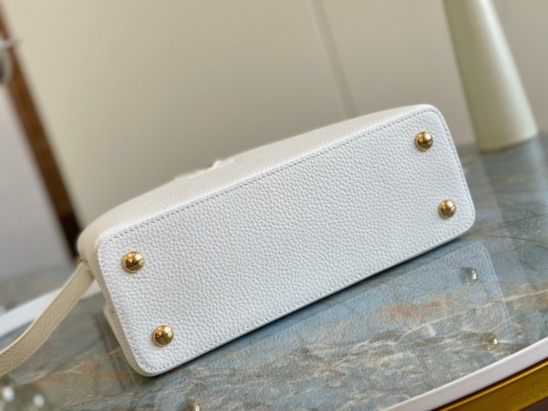 Louis Vuitton Capuciness MM Handbag White For Women, Women’s Handbags, Shoulder Bags And Crossbody Bags 12.4in/32cm LV
