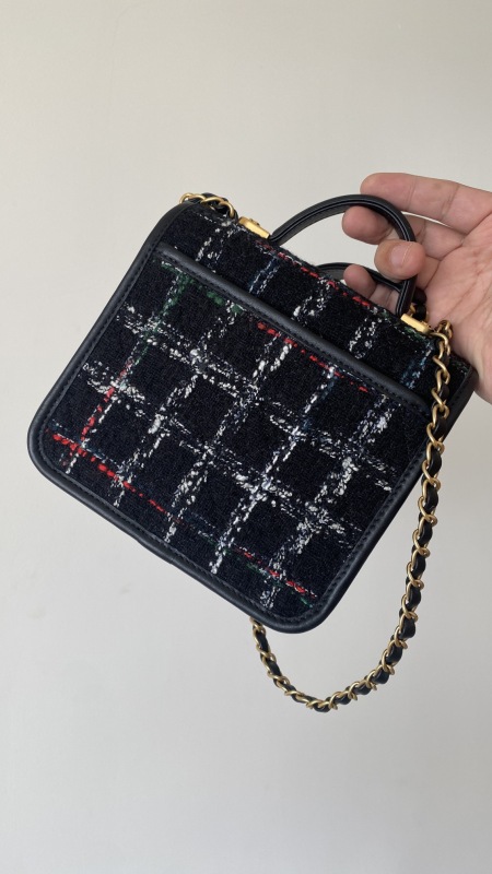Chanel Classic Handbag Black For Women 6,7in/17cm