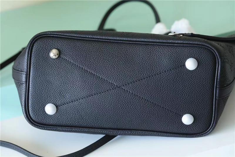 Louis Vuitton Neverfull MM Black For Women‎ 12.2in/31cm