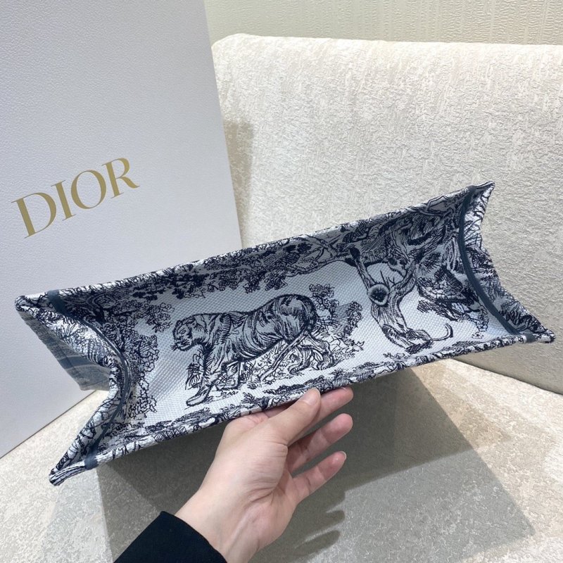 Christian Dior Large Dior Book Tote Blue and White Cornely Embroidery, Blue, For Women Women’s Handbags, Shoulder Bags, 42cm CD M1286ZRGO_M928