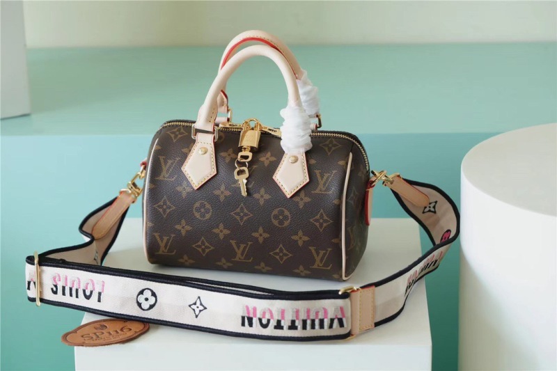 Louis Vuitton Speedy Bandouliere 20 Monogram Canvas Black For Women, Women’s Handbags, Shoulder And Crossbody Bags 20cm/7.9in LV M46234