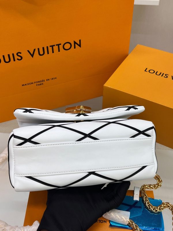 [True-to-ORIGINAL] Louis Vuitton GO-14 MM White/ Black Bag For Women M22890- 9.1 Inches/ 23 Cm