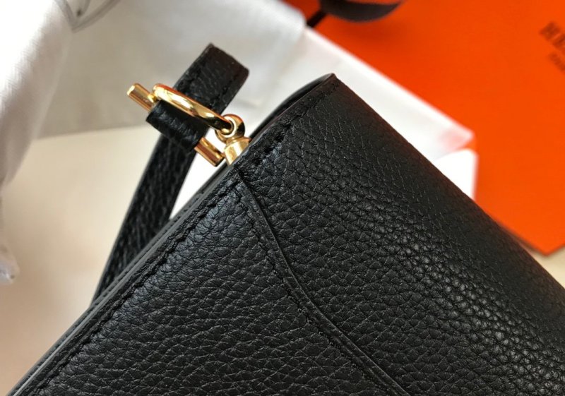 Hermes Mini Evercolor Sac Roulis 19 Black For Women, Women’s Handbags, Shoulder Bags 7.5in/19cm