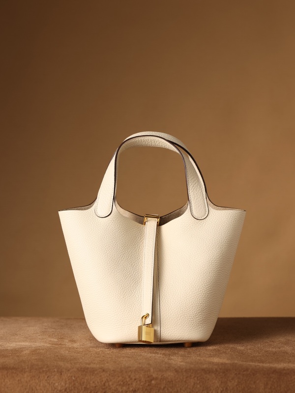 Hermes Picotin Lock 18 Cream Bag For Women, Women’s Handbags 7.1in/18cm