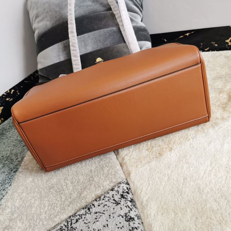 Celine Large Soft 16 Bag In Smooth Brown For Women‎ 15in/38cm 194043CR4.04LU