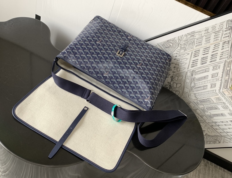 Goyard Capetien MM Messenger Bag Navy Blue For Women‎ 10.2in/26cm CAPETIMMLTY12CG12P