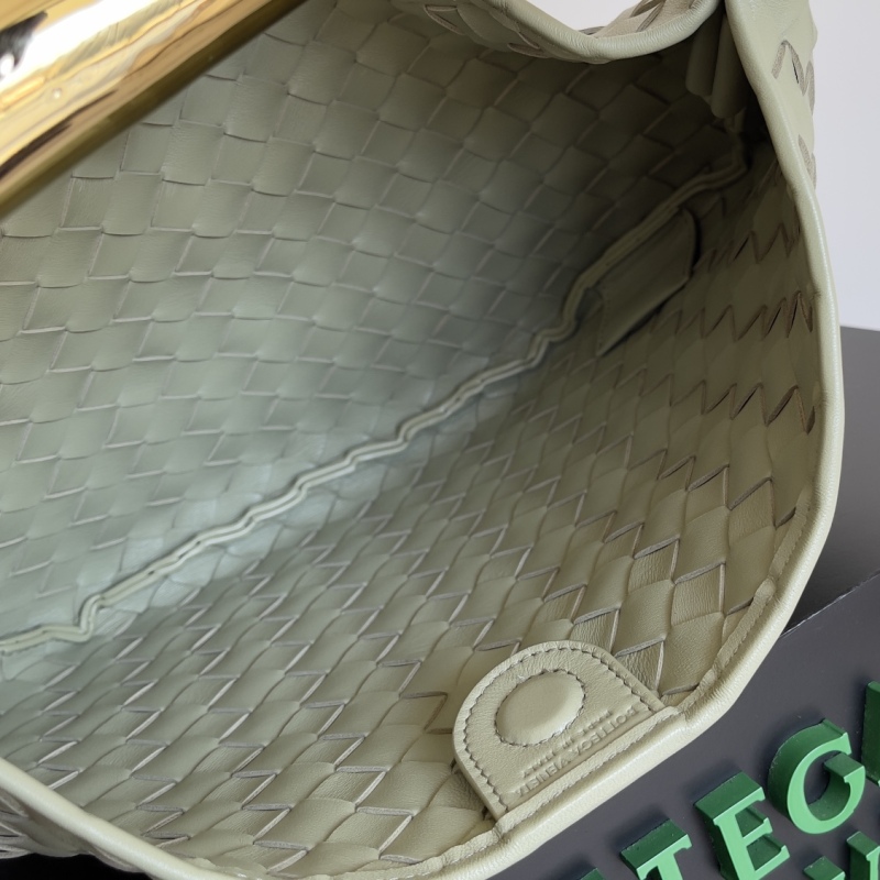 Bottega Veneta Sardine Black/Green For Women‎ 13in/33cm 716082VCPP11019