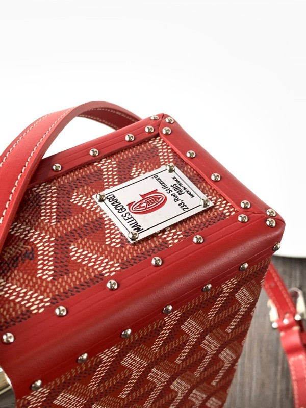Goyard Cassette Trunk Bag Red For Women‎ 5.9in/15cm CASSETPMLTY02CL02P