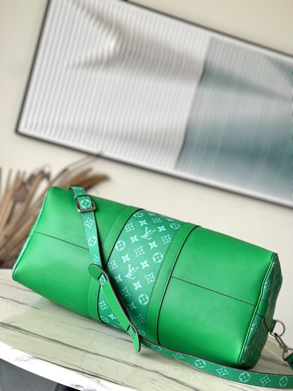 Louis Vuitton Keepall Bandouliere 45 Green 17.7in/45cm M31046