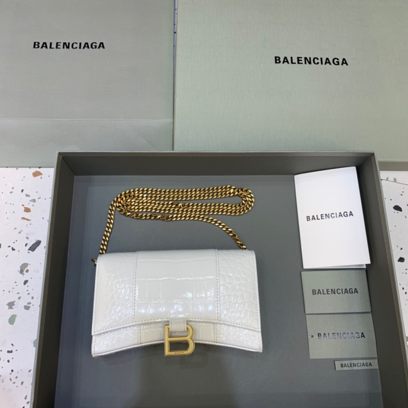 Balenciaga Hourglass Wallet On Chain in White, For Women, Women’s Bags 7.6in/19cm 6560501LRGM9016