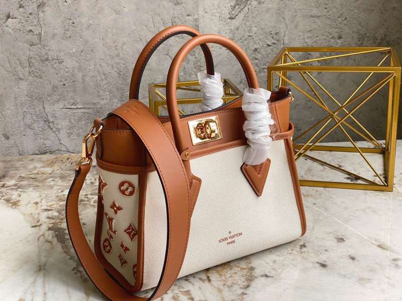 Louis Vuitton On My Tote Bag Brown For Women 9.8in/25cm