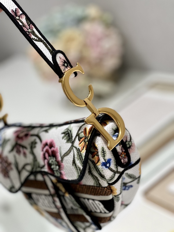 Christian Dior Saddle Bag White For Women 10in/25.5 cm M0446CEAU_M933