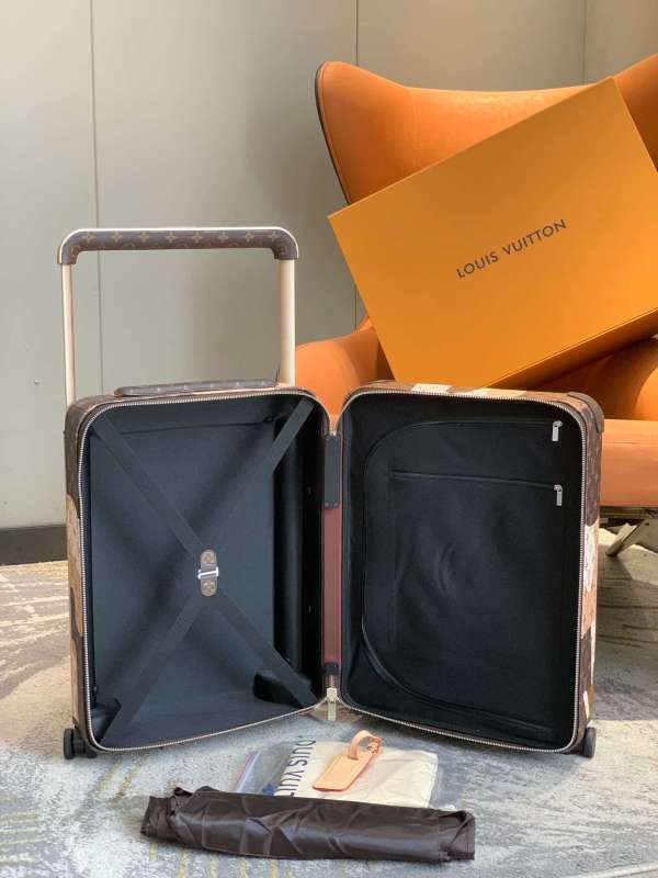 Louis Vuitton Horizon Four Wheel Trolley Case Brown 21.7in/55cm