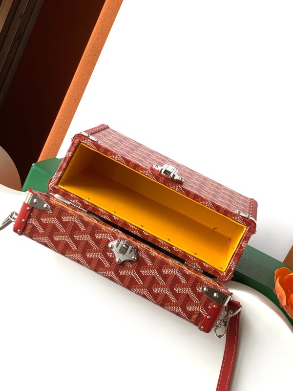 Goyard Cassette Trunk Bag Red For Women‎ 5.9in/15cm CASSETPMLTY02CL02P