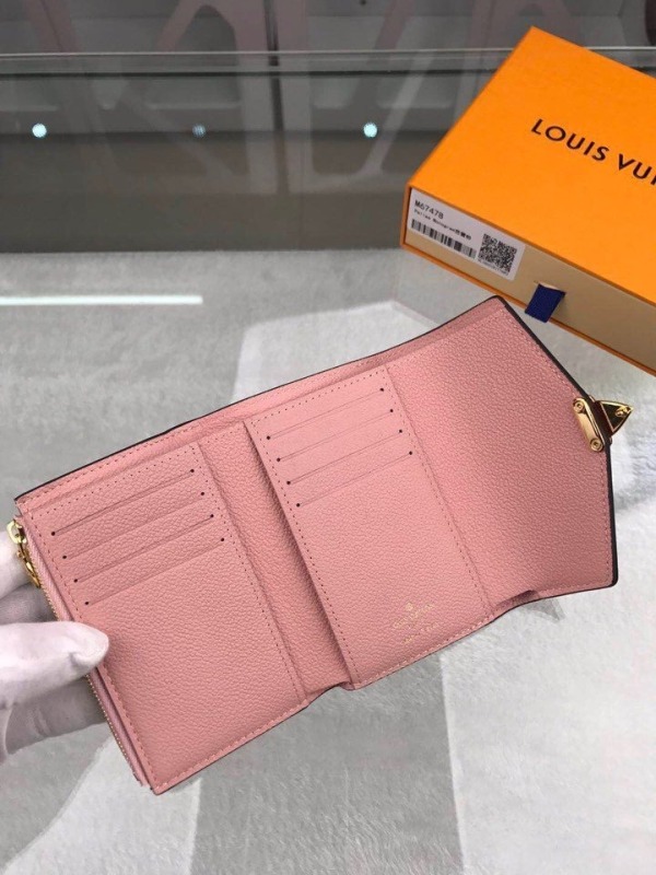 Exclusive Set Louis Vuitton: NeoNoe MM Damier Bucket Bag  + Pallas Monogram Compact Wallet