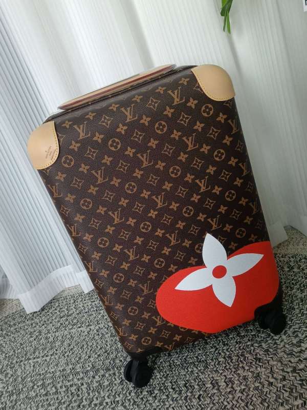 Louis Vuitton Heart Horizon 55 Brown Women’s Luggage 21.7in/55cm