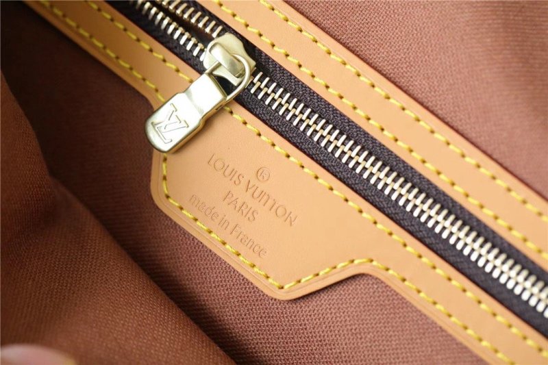 Louis Vuitton Mini Looping Flap Shoulder Bag Monogram For Women 9.4in/24cm Brown LV M51147