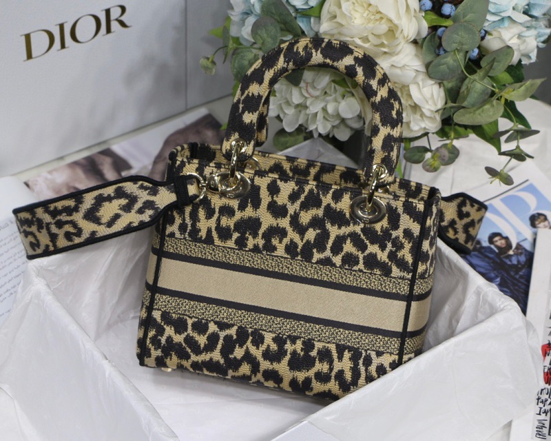 Christian Dior Medium Lady D-Lite Bag Black Gold, For Women, Women’s Handbags 24cm/9.5in CD M0565ORHM_M918