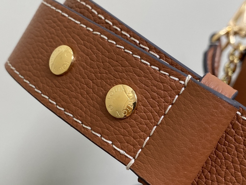 Louis Vuitton Lock and Walk Brown For Women 8.1in/20.5cm M24165