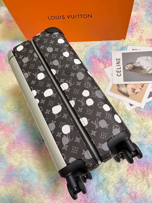Louis Vuitton Horizon 55 Polka Dot Grey Women’s Luggage 21.7in/55cm