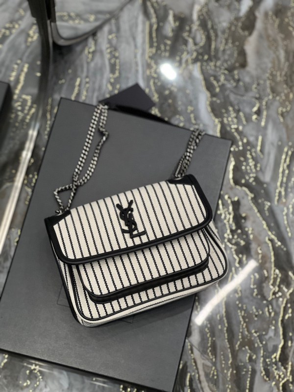 Saint Laurent Niki Small Bag White For Women‎ 8.7in/22cm