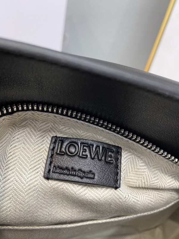 Loewe Small Puzzle Bag Black For Women 9.4in / 24cm