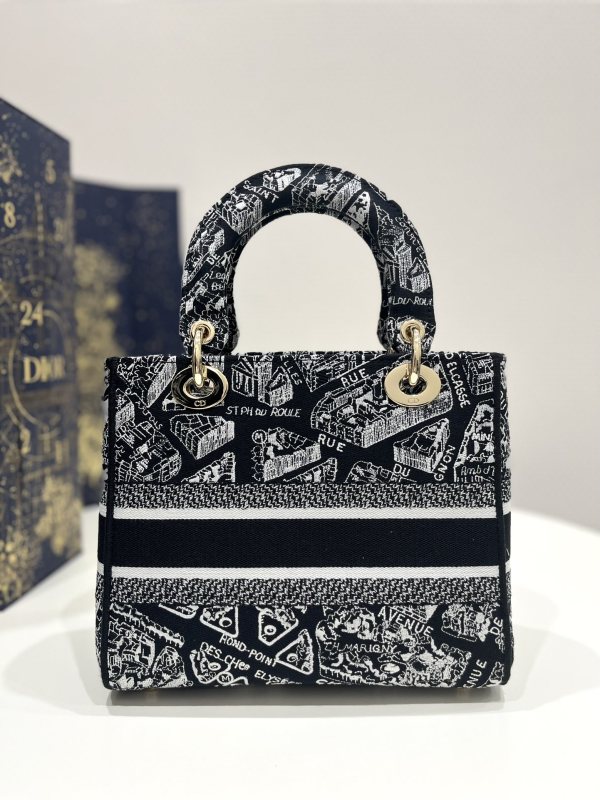 Dior Medium Lady D-Lite Bag Black For Women 9.5in/ 24cm M0565OOMP_M993