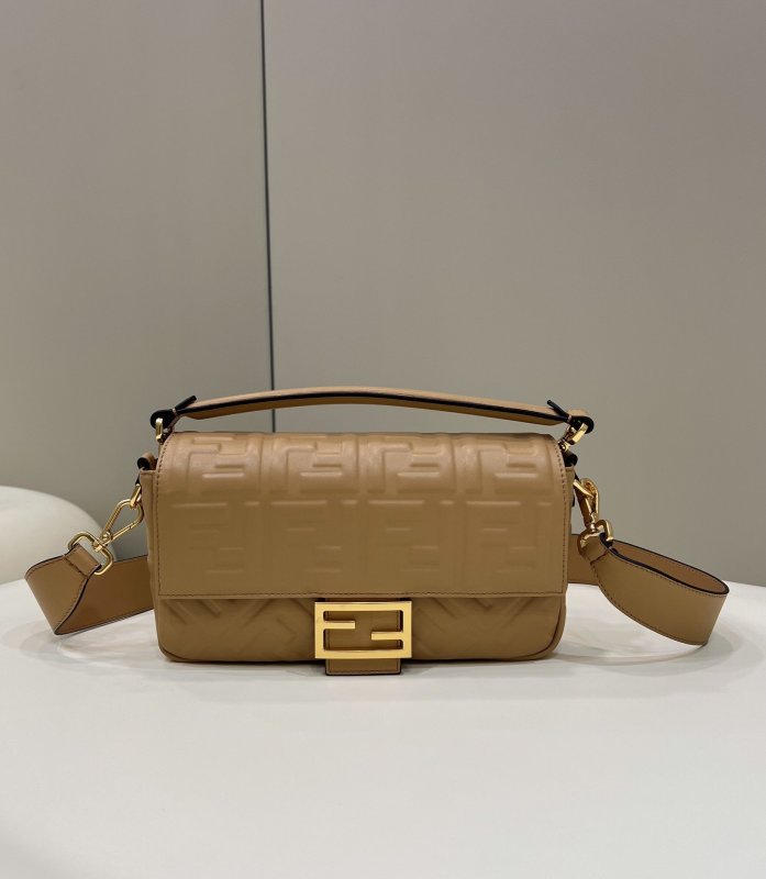 Fendi Baguette Brown For Women, Women’s Handbags, Shoulder And Crossbody Bags 10.6in/27cm FF 8BR600