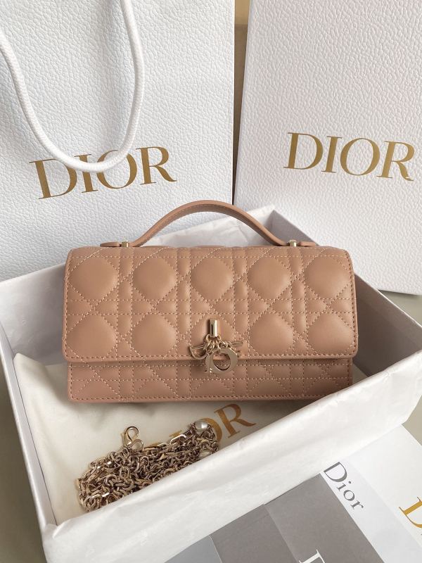 Dior Lady Top Handle Clutch Beige/Black/White For Women 8.5in/21cm S0980ONMJ_M49P