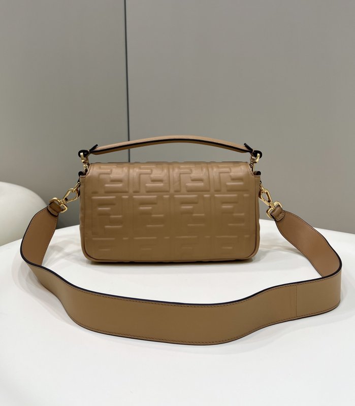 Fendi Baguette Brown For Women, Women’s Handbags, Shoulder And Crossbody Bags 10.6in/27cm FF 8BR600
