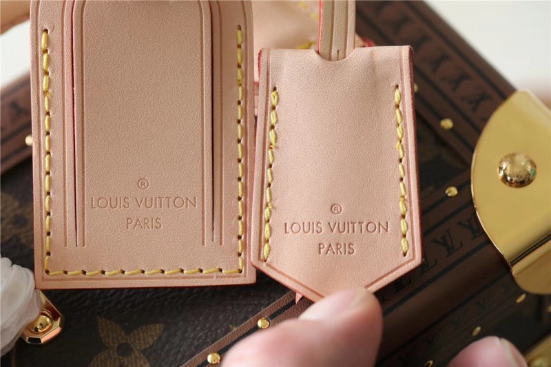 Louis Vuitton Camera Box Monogram Canvas By Nicolas Ghesquiere For Women, Women’s Handbags, Shoulder And Crossbody Bags 21.5cm/8.5in LV