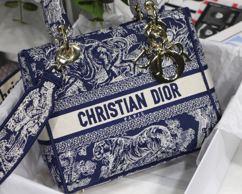 Christian Dior Medium Lady D-Lite Bag Blue, For Women, Women’s Handbags 24cm/9.5in CD M0565ORGO_M928