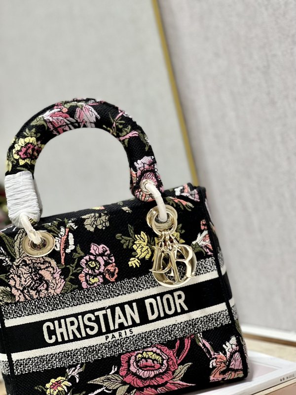 Dior Medium Lady D-Lite Bag Black For Women 9.5in/24cm M0565ORZB_M911