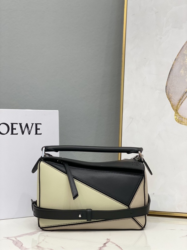 Loewe Small Puzzle Bag Black For Women 9.4in / 24cm