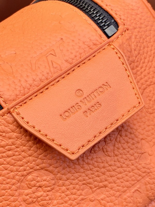 Louis Vuitton Dopp Kit Orange 28cm/ 11 in