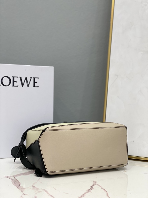 Loewe Small Puzzle Bag Black For Women 9.4in / 24cm