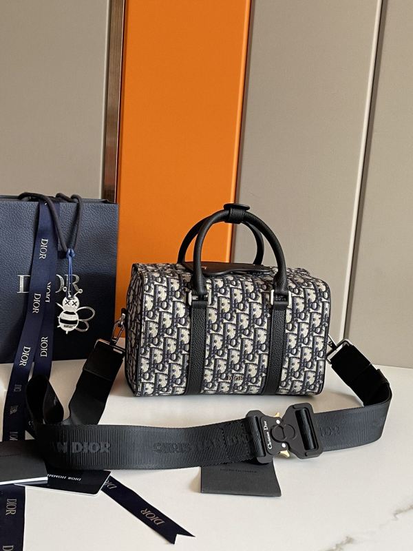 Dior Dior Lingot 26 Bag Black For Women‎ 10 in/26cm CD 1ADDU114YKY_H27E