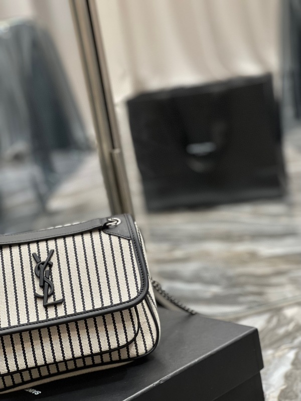 Saint Laurent Niki Small Bag White For Women‎ 8.7in/22cm