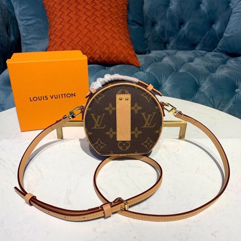 Louis Vuitton Mini Boite Chapeau Monogram Canvas For Women, Women’s Chain And Strap Wallet, Shoulder And Crossbody Wallet 5.1in/13cm LV M44699