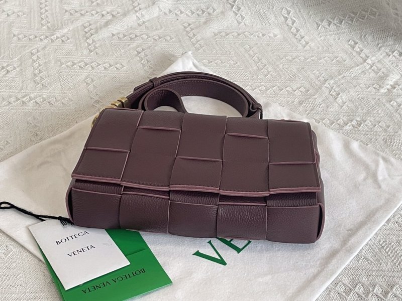 Bottega Veneta Cassette Penny, For Women, Women’s Bags 9.1in/23cm 666870V17H16111
